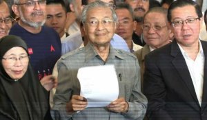 Malaisie: victoire historique de l'opposition de Mahathir
