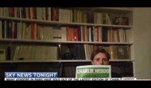 Sky News interrompt le direct à la vue de «Charlie Hebdo» (VOSTFR)