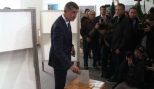 Elections tchèques: le "Trump local" vote