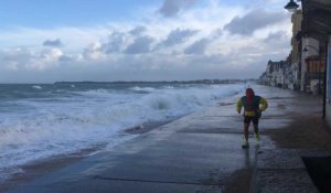 Saint-Malo : des vagues spectaculaires #1