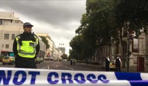 Londres: des piétons fauchés par une voiture, un homme arrêté