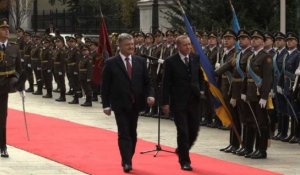 Le président turc Erdogan arrive à Kiev en visite officielle