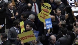 Brésil: Temer à nouveau sauvé par un vote des députés