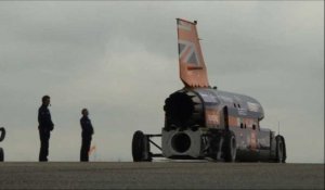 Record du monde: essais de la voiture supersonique Bloodhound
