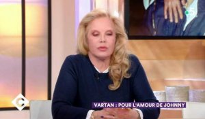 VIDEO. "On commence à en avoir assez" : Sylvie Vartan pousse un coup de gueule contre les enchères médiatiques sur l'héritage de Johnny Hallyday