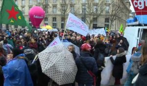 Journée des droits des femmes: manifestation à Paris