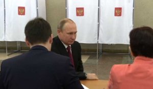 Election en Russie: vote de Vladimir Poutine