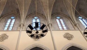 Un drone survole l'église Saint-Remi 