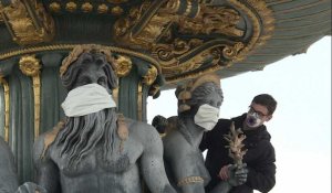 Des statues masquées dans plusieurs villes de France pour sensibiliser à la pollution de l'air