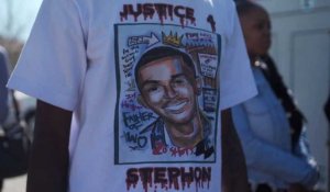 Emotion aux funérailles du jeune Noir tué par la police