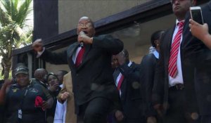 L'ex-président sud-africain Zuma dénonce un procès "politique"