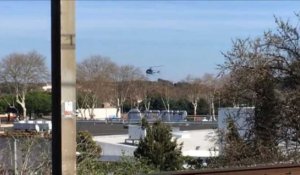 Prise d'otages: images des hélicoptères avant l'assaut (2)
