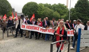 Fermeture de la maternité de Guingamp : le cortège en centre-ville 