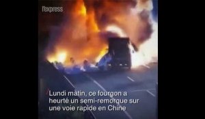 Violente explosion après un accrochage entre deux camions en Chine