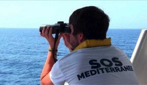 Migrants: bannies par la marine libyenne, les ONG dans l'attente