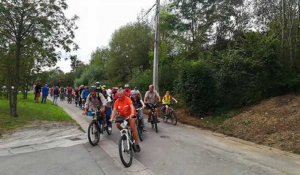 Estaimpuis : l'arrivée du Beau Vélo pour l'équipe de la RTBF