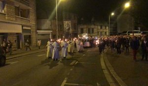 Procession au flambeau lors des fêtes thérésiennes