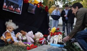 Crimée: après la tuerie, Kertch en deuil cherche à comprendre