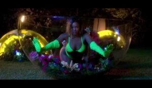 Rihanna ultra sexy dans une pub pour de la lingerie (vidéo)