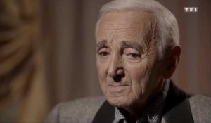 Charles Aznavour évoque avec émotion la disparition de Johnny Hallyday