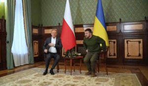 Le président ukrainien Zelensky accueille le Premier ministre polonais Tusk à Kiev