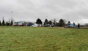 Béthune : les agriculteurs bloquent le péage de l'A26 en signe de protestation