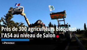 Près de 300 agriculteurs bloquent l'A54 au niveau de Salon-de-Provence