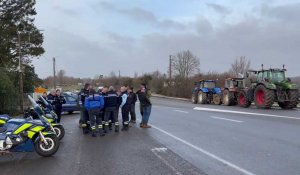 De Wargnies-le-Grand à Valenciennes, les agriculteurs en colère s’élancent pour bloquer l’A2