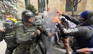 Colombie: affrontements entre partisans du président Petro et la police
