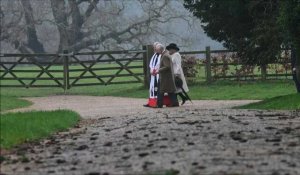 Sandringham : images du roi Charles III partant après avoir assisté à la messe dominicale