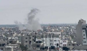De la fumée s'élève sur Rafah et Khan Younès après des frappes aériennes