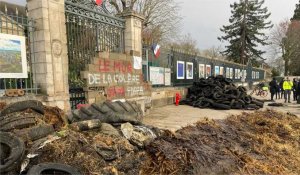 VIDÉO. Retour sur l'action coup de poing des agriculteurs au Mans