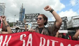 Philippines: manifestation contre la réforme constitutionnelle, commémoration de la révolution