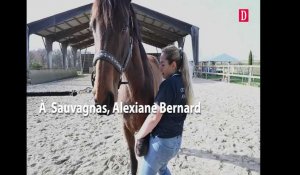 À Sauvagnas Alexiane Bernard exerce le métier d'ostéopathe pour animaux, notamment les chevaux.