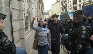 Intervention de la police pour évacuer Sciences Po Paris