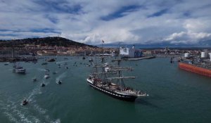 La grande parade de départ des voiliers d'Escale à Sète 2024