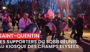 Les supporters du SQBB se sont réunis au kiosque des Champs Elysees 