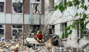 Ukraine: 14 morts dans une frappe russe sur une grande ville du nord