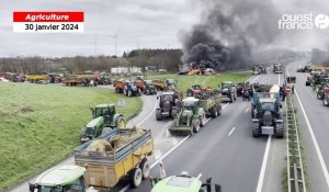 VIDÉO. Colère des agriculteurs : ils ont bloqué la RN12 dans les deux sens entre Tramain et Lamballe