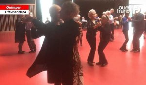 VIDEO. À Quimper, les retraités entrent dans la danse du thé dansant 