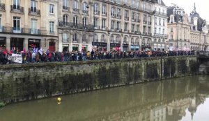 Grève dans l’Éducation nationale : plusieurs milliers de personnes manifestent à Rennes
