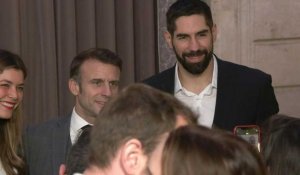 Les handballeurs français reçus par Emmanuel Macron après leur titre européen