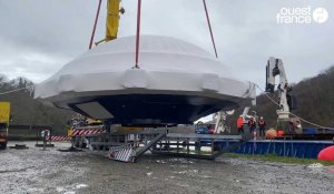 VIDÉO. À Lannion, la soucoupe flottante d'Anthénea s'envole à bord d'un cargo