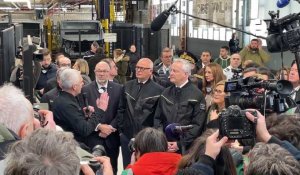VIDEO. Le ministre Bruno Le Maire visite l'usine Renault de Sandouville en Seine-Maritime 