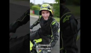 Mister S stunt en moto avec la Titane Team Acrobaties - Partie 2