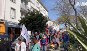 VIDEO. Une centaine de manifestants contre le "choc des savoirs", à Saint-Nazaire