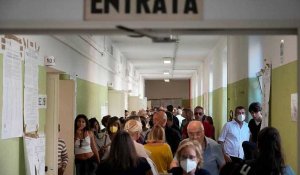 Jour de vote en Italie : l'extrême droite aux portes du pouvoir