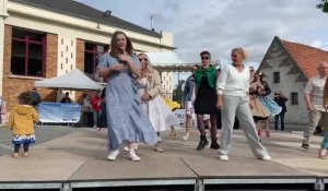 Ambiance et danse au Gosnay vintage festival
