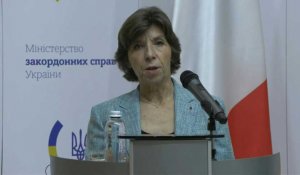 En visite à Kiev, Catherine Colonna insiste sur "l'isolement" de la Russie