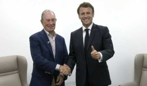 Emmanuel Macron rencontre Michael Bloomberg à la COP27 en Egypte